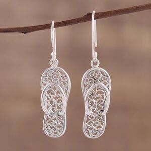 Novelty Silver Thong Flip-Flop Dngle Earrings Lghtwt Sandal Pendant Charm Summer